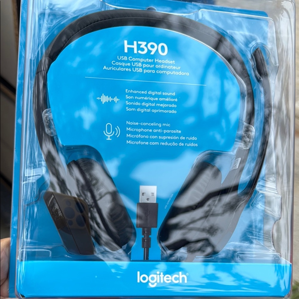 Logitech H390 USB Headset - Black